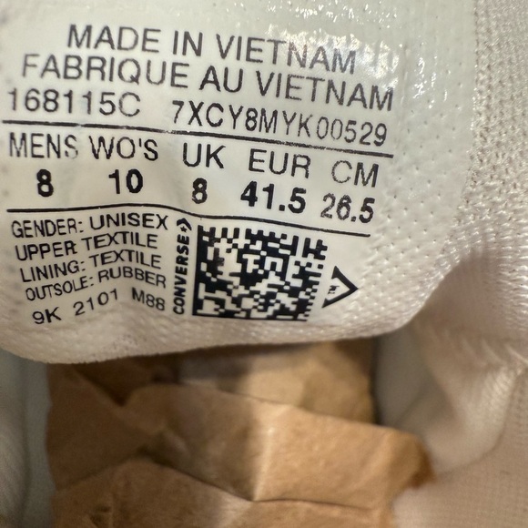 White Converse High Tops with Clear Sole
Size 8/10 - Picture 7 of 7